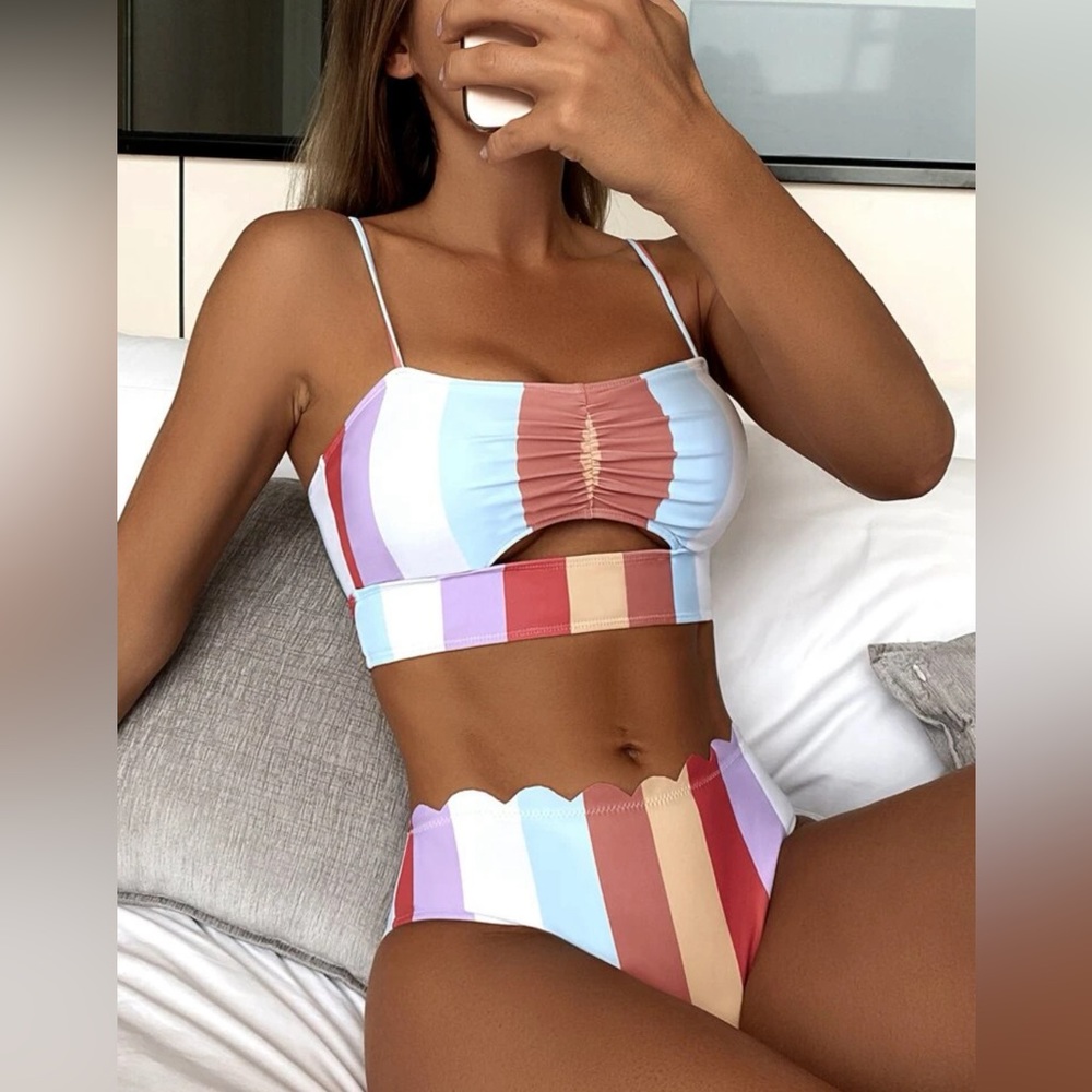 SHEIN Two Piece Scalloped Bikini